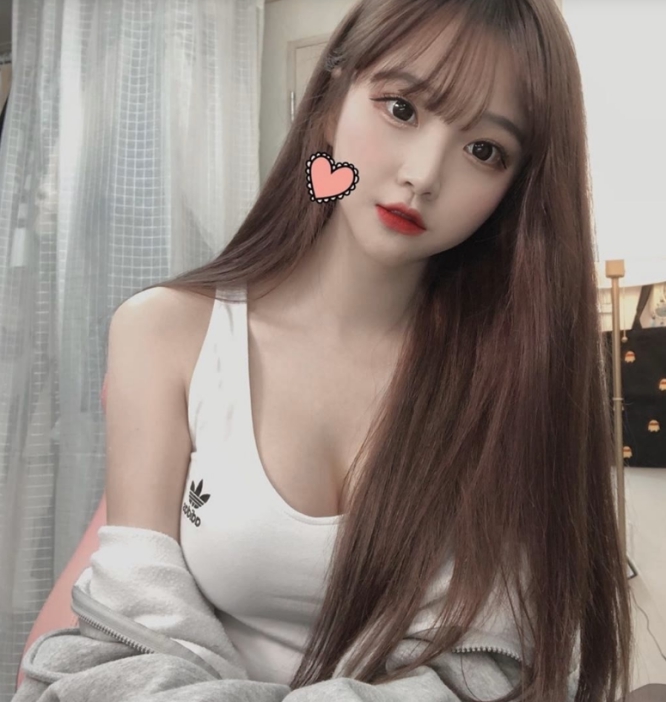 刚到北京兼职小妹 白嫩 性感 可爱